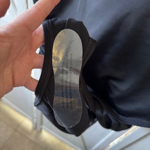 NWT Lane Bryant Cacique Black No-Wire Pleated Swim One-Piece Size 30 - Picture 11 of 12